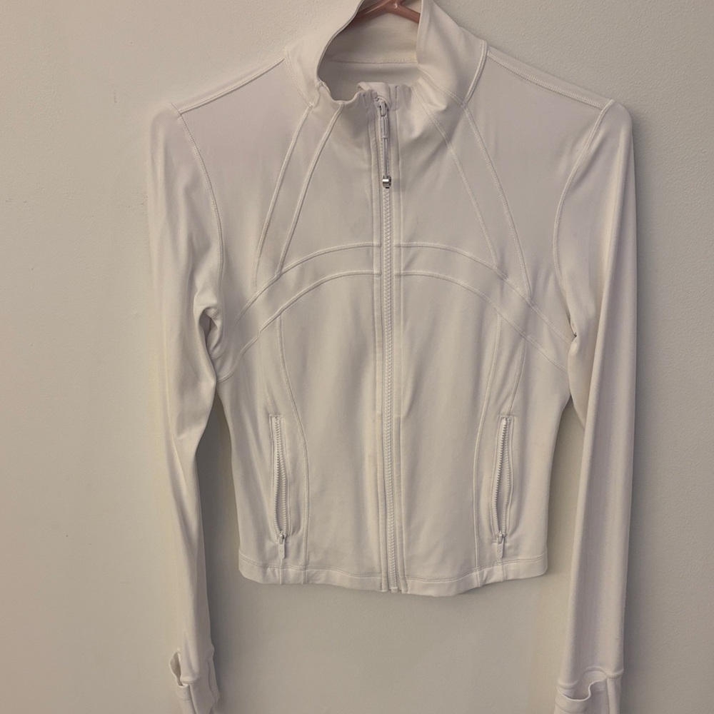 Lululemon Athletica Women's White align jacket